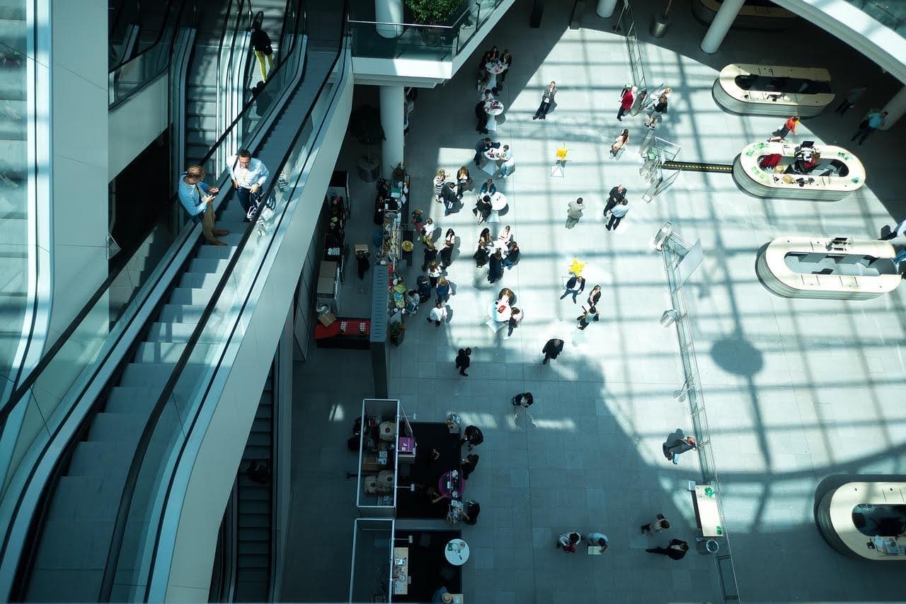 La slealtà tra soci è lo scenario più frequente che l’agenzia investigativa Octopus deve affrontare in materia di infedeltà aziendale.